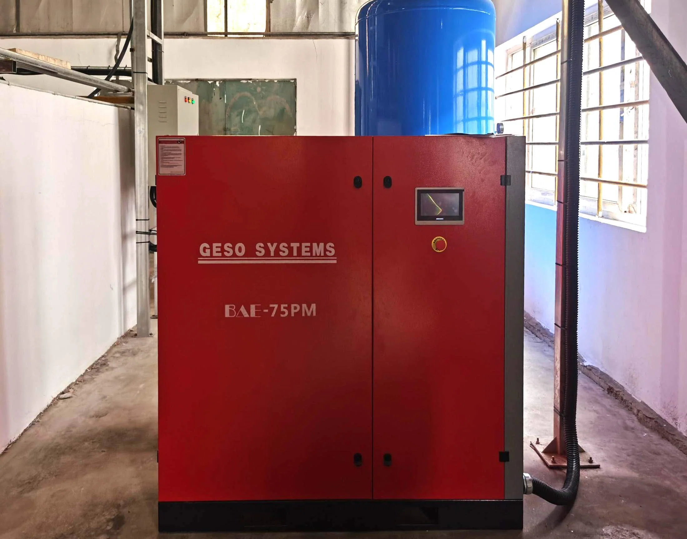 Giải pháp máy nén trục vít 75kW cho sản xuất hóa chất và sơn phủ